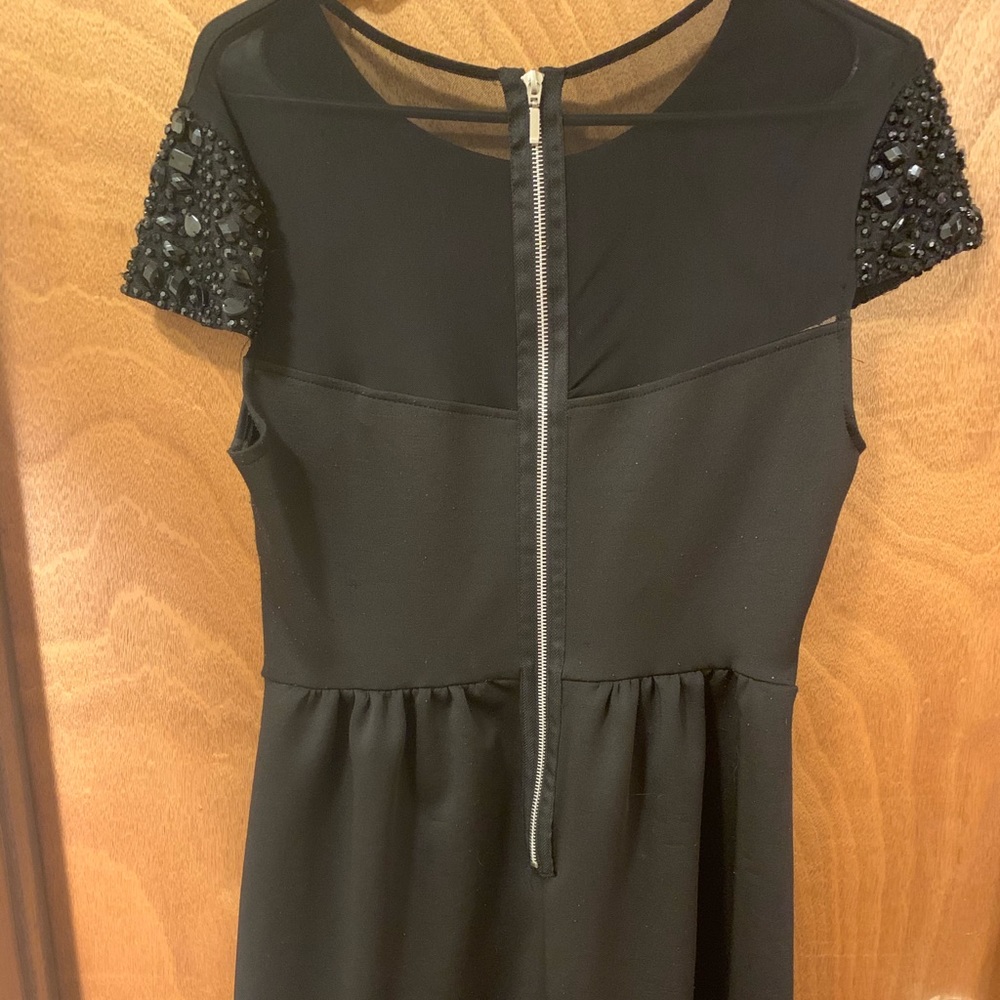 Short sleeve black skater dress